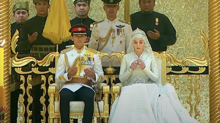 Acara resepsi pernikahan Pangeran Mateen dan Anisha Isa-Kalebic. (Dok. rtbgo.bn)