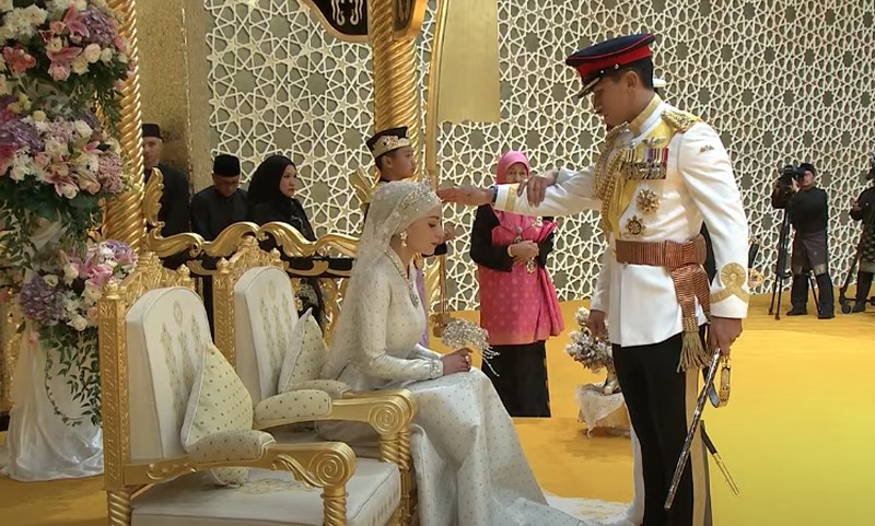 Acara resepsi pernikahan Pangeran Mateen dan Anisha Isa-Kalebic. (Dok. rtbgo.bn) Acara resepsi pernikahan Pangeran Mateen dan Anisha Isa-Kalebic. (Dok. rtbgo.bn)