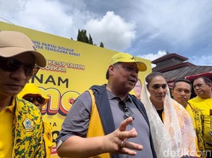Penyaluran Bansos Jelang Pemilu 2024 Dianggap Politis, Ini Jawaban Airlangga