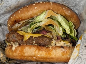 Unggah Foto Burger, Gibran Rakabuming Dibanjiri Komentar Netizen