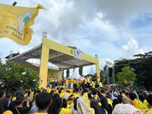 Pimpin Senam Gemoy, Airlangga Ingin Kuningkan NTB dan Menangkan Prabowo-Gibran