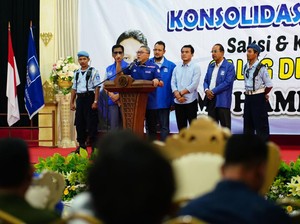 Keliling Solo Raya, Ketum PAN Zulhas Gaspol Kampanyekan Prabowo-Gibran
