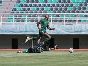 Paulo Henrique Cetak Brace di Internal Game Persebaya Jelang Lanjutan Liga 1