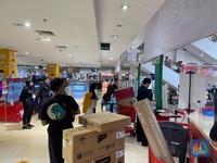 Pesta Diskon Transmart, Pembeli TV LED Ini Hemat Banyak