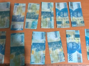 Siasat Licik Oknum Dosen di Sorong Cetak-Sebar Uang Palsu demi Bayar Utang