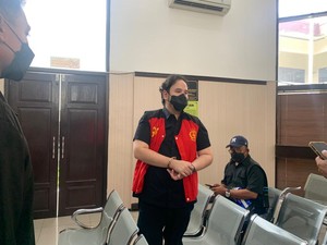 Dito Mahendra Tiba di PN Jaksel Jalani Sidang Dakwaan Kasus Senpi Ilegal