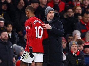 MU Dibandingkan dengan Aston Villa & Spurs, Alami Kemunduran?