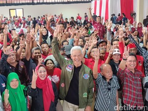 Ganjar Janji Bangun 3 Pabrik Pupuk Jika Jadi Presiden