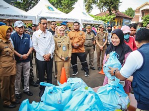Cek Sembako Murah Jakarta, Heru Budi: Semoga Harga di Pasar Stabil
