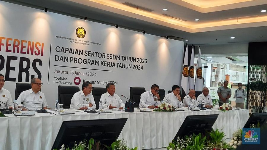 Konferensi pers capaian sektor Kementerian ESDM 2023. (CNBC Indonesia/Firda Dwi Muliawati)