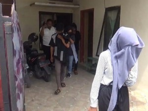 Kos Mesum di Jombang Digerebek, 5 Pasangan Bukan Suami Istri Diamankan