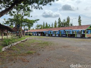 Taman Kuliner di Terminal Wonosari Kini Sepi, Cuma Ada 1 Pedagang