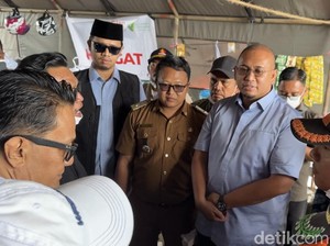 Kunjungi Posko Erupsi Marapi, Andre Rosiade Diminta Perjuangkan Jalur Evakuasi