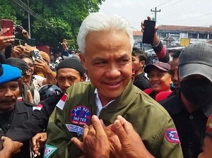 Respons Ganjar Usai Maruarar Sirait Mundur dari PDIP