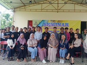 Perempuan Ini Sukses Ubah Sebuah Desa Jadi Kampung Youtuber