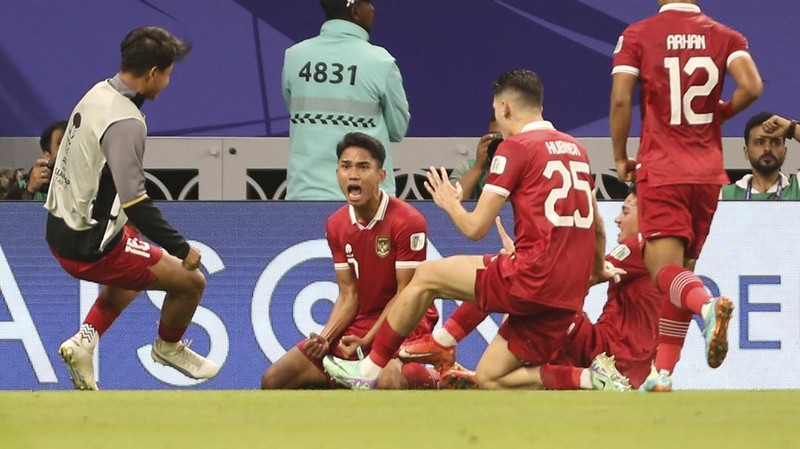 Laga Indonesia melawan Irak dalam lanjutan grup D Piala Asia 2023 di Qatar. (AP Photo/Hussein Sayed)