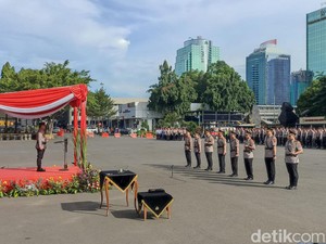 Kapolda Metro Pimpin Serah Terima Jabatan Kabid Humas hingga 3 Kapolres