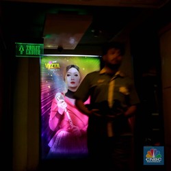 Bisnis Karaoke Bangkit dari 'Kubur', Langsung Dihantam Pajak