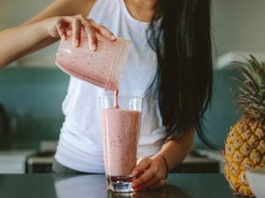 5 Tips Meracik Smoothie yang Ampuh Bantu Turunkan Berat Badan