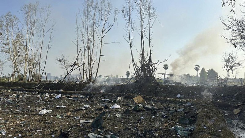 Rescuers work on a cite of an explosion at a firework factory in Suphan Buri province, Thailand, Wednesday, Jan. 17, 2024. The Thai government’s disaster relief agency says an explosion at a fireworks factory in central Thailand has killed at least 20 people. (Samerkun Suphan Buri Foundation via AP)