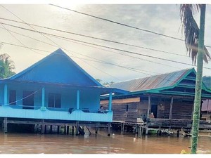 Sungai Pongkeru Luwu Timur Meluap, 70 Rumah Warga Terendam Banjir