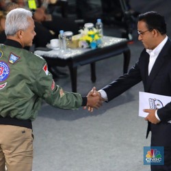 Soal Atasi Kemiskinan, Begini Kinerja Ganjar Versus Anies