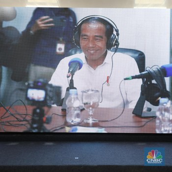 Momen Jokowi dan Menkominfo Budi Arie Menyapa Pendengar RRI dari IKN
