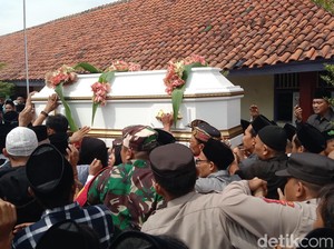 Buya Syakur Sempat Sakit Asam Lambung Sebelum Wafat
