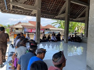 17 Warga Nusa Penida yang Dikucilkan Akhirnya Boleh Nyoblos di TPS Banjar