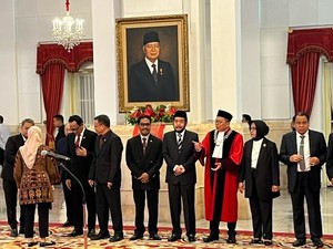 Arsul Sani Ucap Sumpah Jadi Hakim MK, Mahfud hingga Anwar Usman Hadir