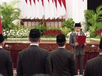 Jokowi Lantik 9 Komisioner KPPU yang Baru, Ini Target 100 Hari Pertama