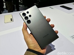 HP Premium Samsung Kabarnya Akan Pakai Nama Baru