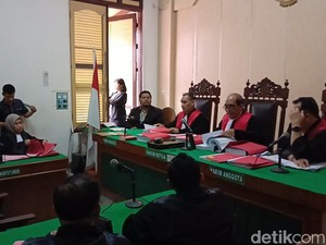 Ratu Narkoba Asal Bireuen Jalani Sidang Perdana di PN Medan