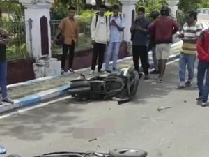 Tabrakan Maut 2 Motor gegara Lawan Arah di Kupang, 1 Orang Tewas