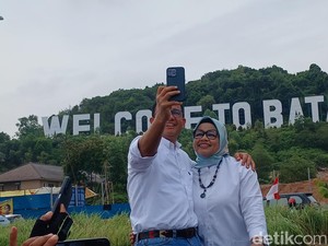 Timnas AMIN Ungkap Pesan di Balik Anies Selfie Berlatar Welcome to Batam