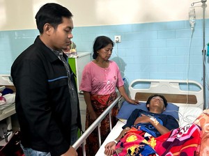 Pemotor Tana Toraja Tersengat Kabel Listrik Menjuntai di Jalan