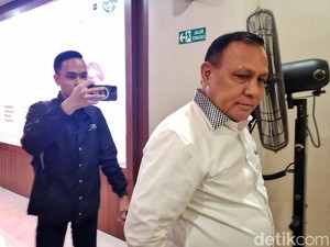 Diperiksa 3 Jam, Firli Bahuri Dicecar 13 Pertanyaan soal Pemerasan SYL