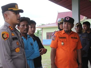 Kunjungi Warga Korban Banjir, Kapolres Bengkalis Pastikan Hadir di Masyarakat