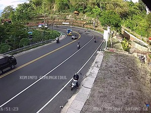 Lalin Jalan Wonosari Sore Ini, Hati-hati Banyak Kendaraan Besar!