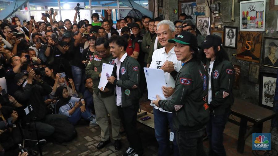 Slank Deklarasi Dukung Ganjar-Mahfud MD. (CNBC Indonesia/Muhamad Sabki)