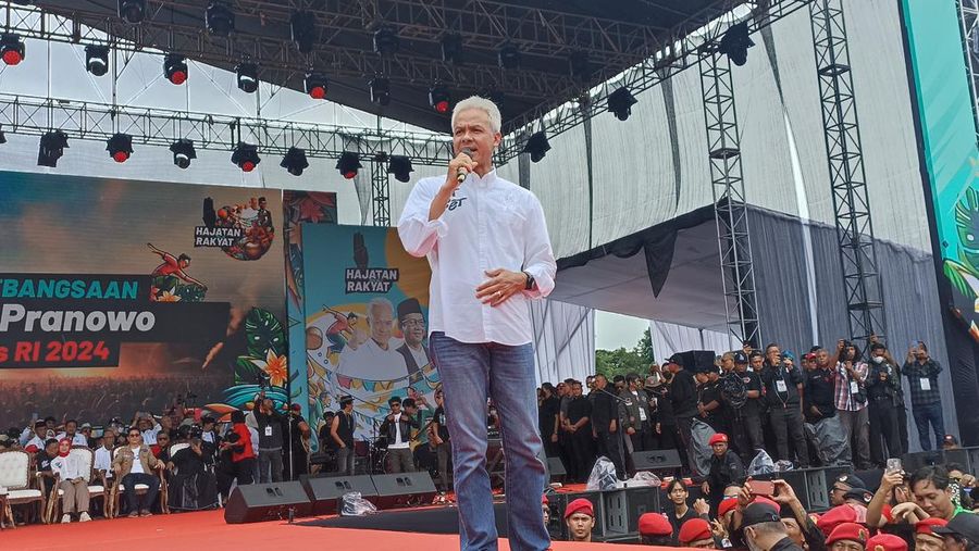 Capres nomor urut 3 Ganjar Pranowo kampanye akbar di Kota Bandung. (Dok. Detikcom/Wildan).