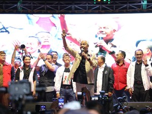 Hadiri Pesta Rakyat Relawan Bali, Ganjar: Tetap Sopan dalam Berkampanye