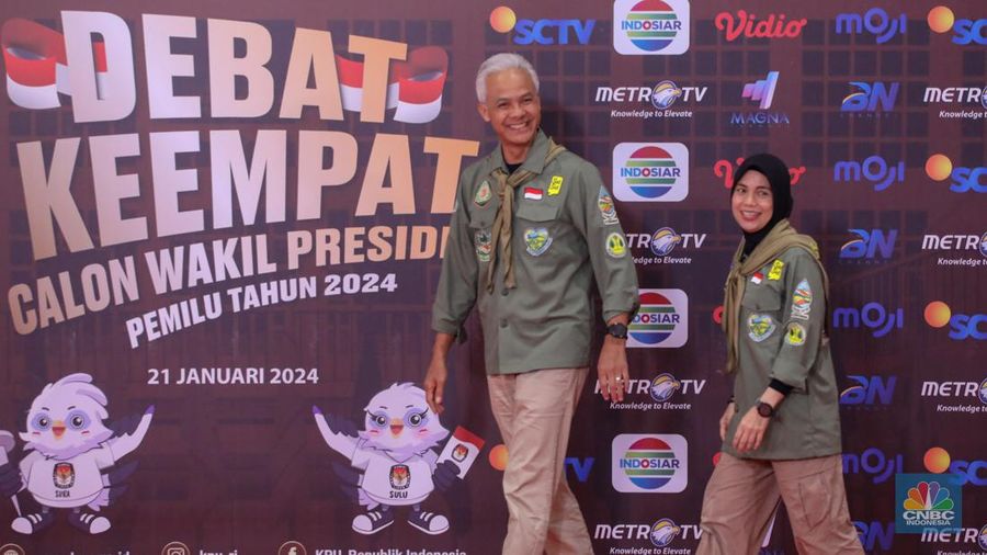 Pasangan Capres-Cawapres Anies Baswedan dan Muhaimin Iskandar tiba di JCC Senayan, Jakarta, Minggu (21/1/2024). (CNBC Indonesia/Faisal Rahman)