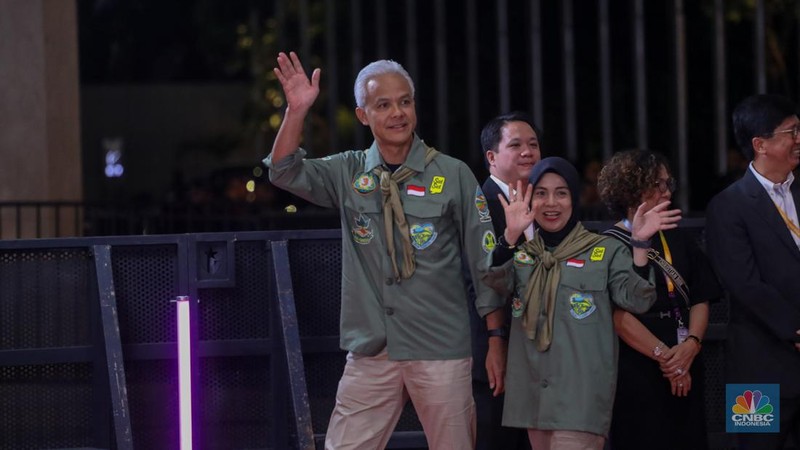 Ganjar Pranowo tiba di JCC Senayan, Jakarta, Minggu (21/1/2024). (CNBC Indonesia/Faisal Rahman)
