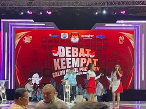Gibran Tak Turun Panggung Jelang Penutupan Debat Cawapres Kedua