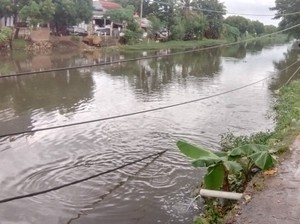 Kabel Menjuntai di Kanal Panakkukang Makassar, PLN Perbaiki