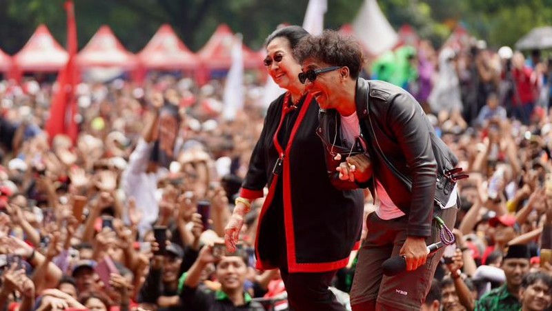 Kampanye Ganjar, Slank ajak Megawati Joget. (Dok TPN Ganjar-Mahfud)