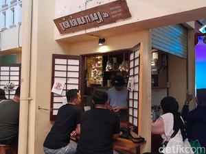 Kedai Nyentrik Titilaras Pasar Gede Solo, Menu Ganti Tiap Hari dan Terbatas