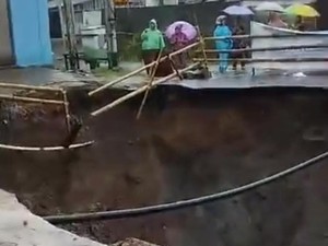Jembatan Buha di Manado Amblas gegara Longsor, Lalu Lintas Dialihkan