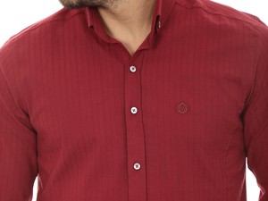 Mengapa Letak Kancing Baju Perempuan dan Laki-laki Berbeda? Ini Jawabannya